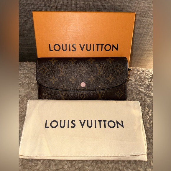 Authentic, LV 💗 Emilie Monogram Coated Canvas Wallet - Picture 2 of 7